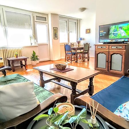 Apartment Maya'S Place Скоп'є Екстер'єр фото